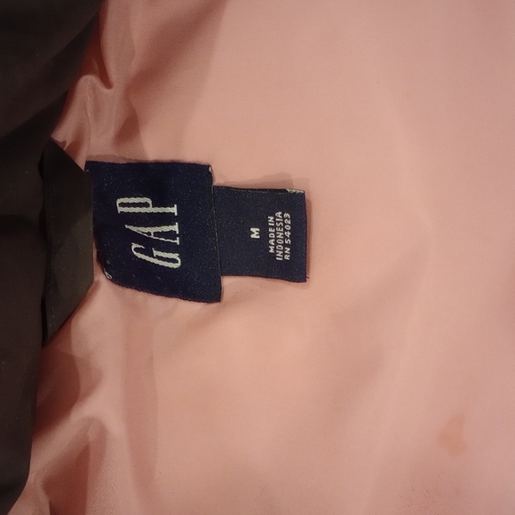 Gap vest - Picture 3 of 3